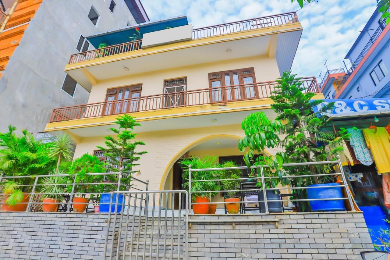 Hotel Alpine Villa โพคารา ภายนอก รูปภาพ