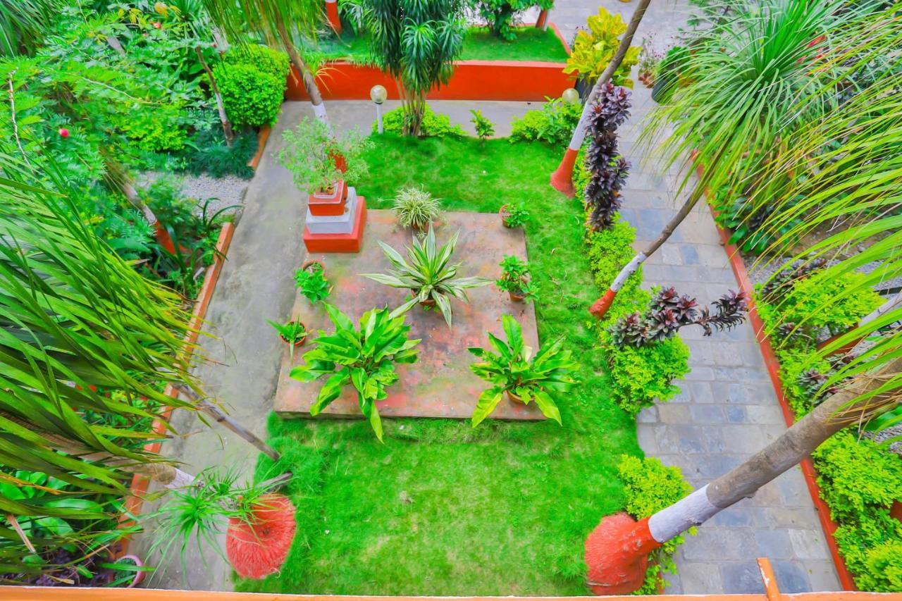 Hotel Alpine Villa โพคารา ภายนอก รูปภาพ
